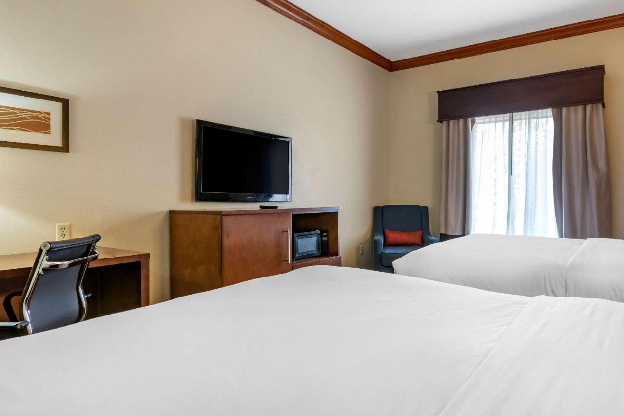 Comfort Inn & Suites Statesboro - University Area Экстерьер фото