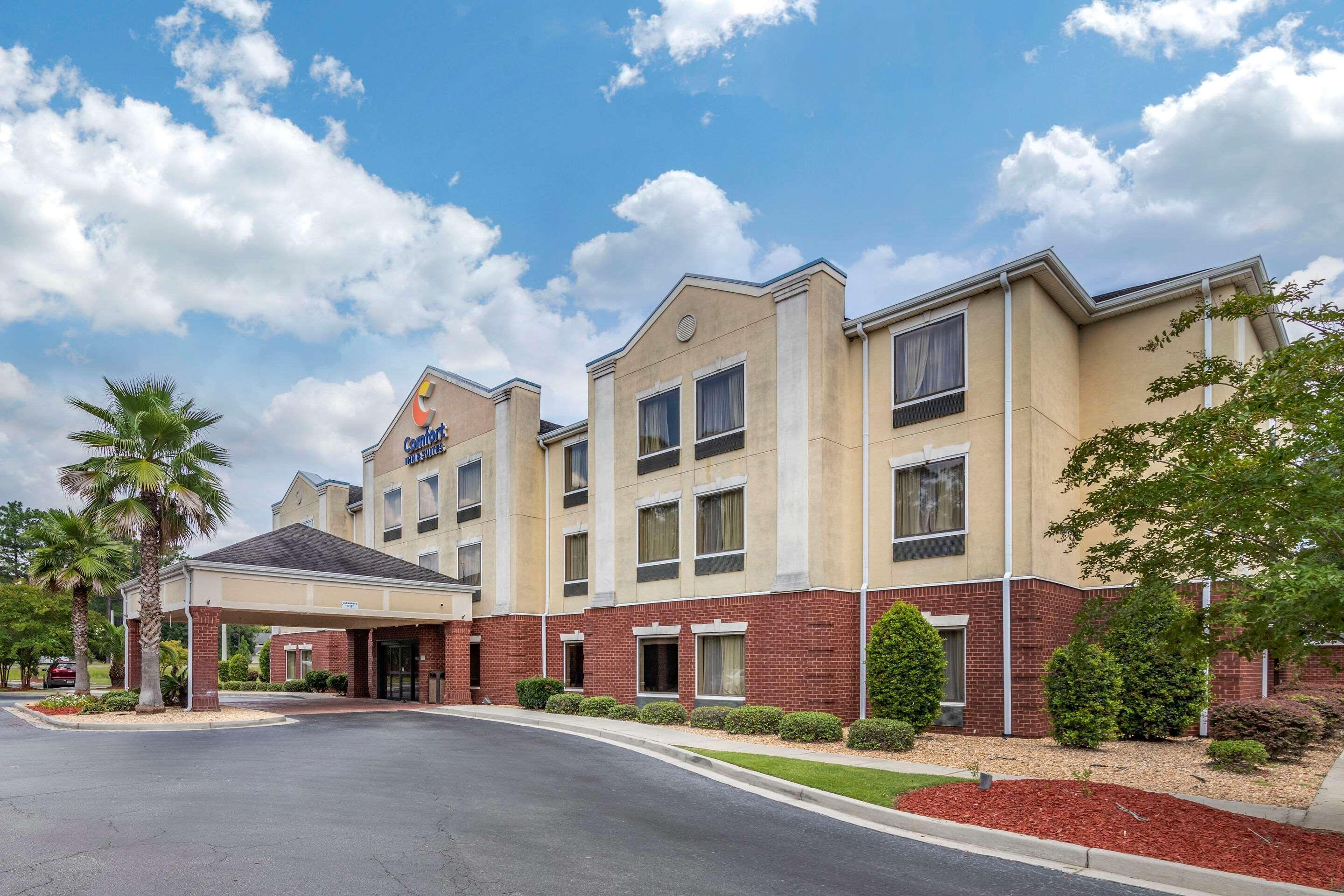 Comfort Inn & Suites Statesboro - University Area Экстерьер фото