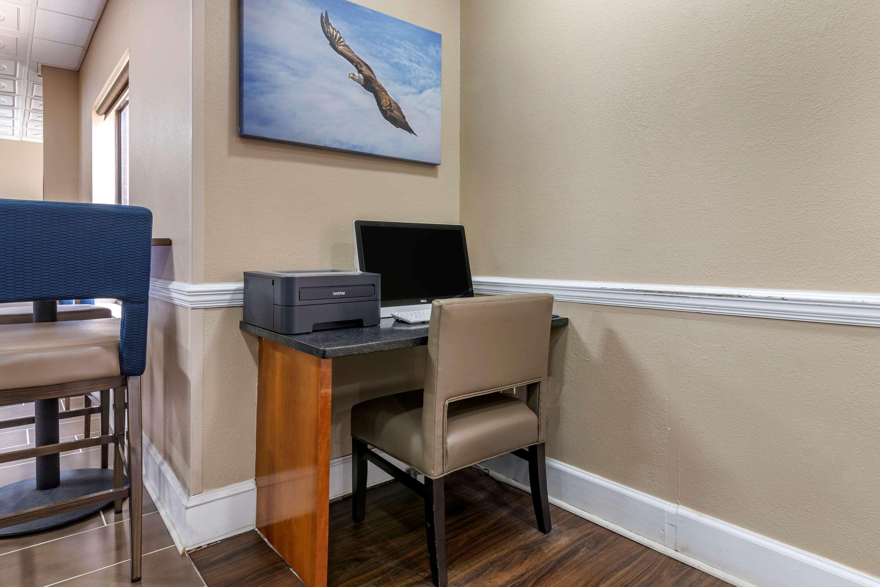 Comfort Inn & Suites Statesboro - University Area Экстерьер фото