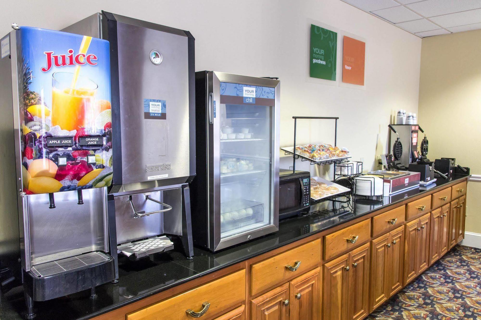 Comfort Inn & Suites Statesboro - University Area Экстерьер фото