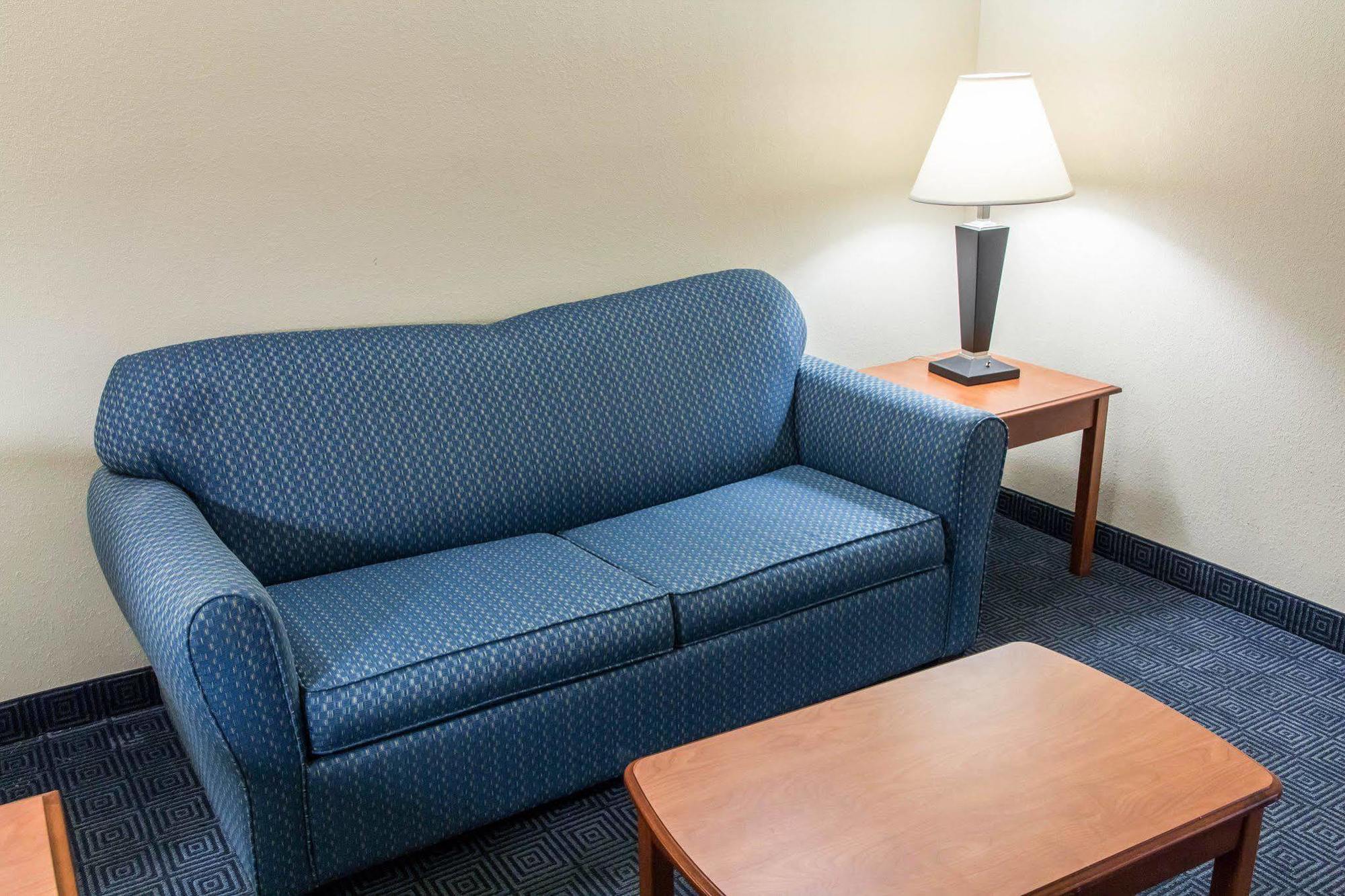 Comfort Inn & Suites Statesboro - University Area Экстерьер фото